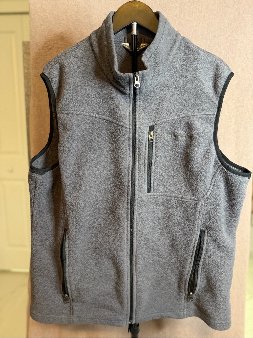 Eddie Bauer Men’s XL Gray Fleece Full Zip Vest Outdoor Hiking